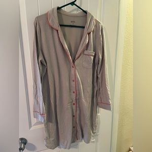 Pajama dress with long sleeves